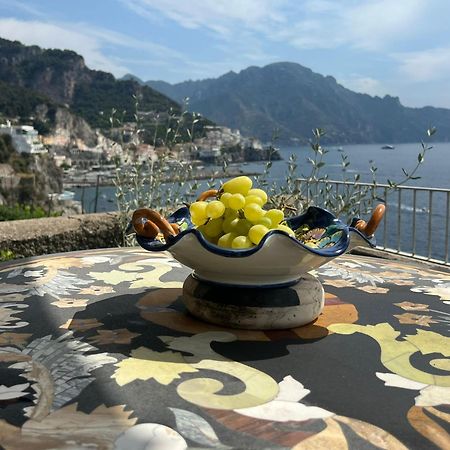 Appartamento Di Raphael Con Discesa Privata Al Mare Amalfi Exterior foto